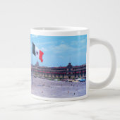 メキシコ，メキシコシティ，ゾカロ ジャンボコーヒーマグカップ (右)