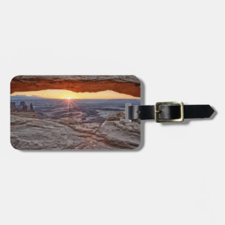 メサのアーチ、Canyonlandsの国立公園の日の出 ラゲッジタグ