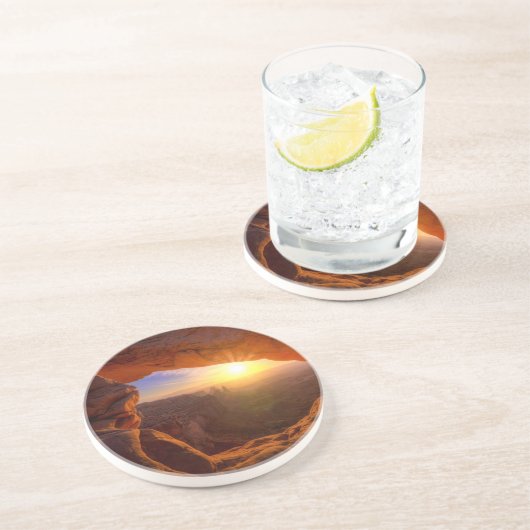 メサのアーチ、Canyonlandsの国立公園 コースター (側面)