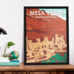 メサヴェルデナショナルパークコロラドカラフルヴィンテージ ポスター<br><div class="desc">Mesa Verdeベクトルアートワークデザイン。この公園は、特に巨大なクリフ宮殿を中心に、よく保存された先祖伝来のプエブランの崖の住居で知られている。</div>