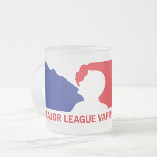 メジャーリーグのVapingのロゴのVaperによって曇らされるマグ フロストグラスマグカップ (正面左)