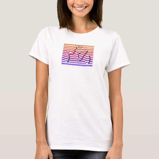 メスのサイクリスト数々のな色のストライブ柄 Tシャツ (正面)