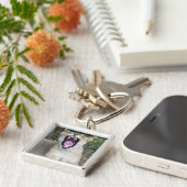 メスのライオン(ヒョウ属レオ)、マサイ族のマラの国民 キーホルダー (側面)