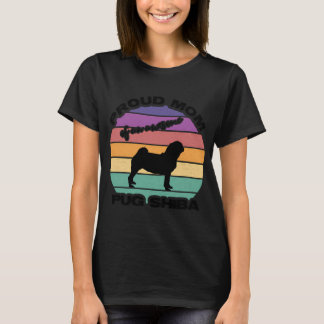 メス犬パグお母さん Tシャツ