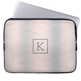 メタリックなシルバーグレーのブラシ仕上げアルミニウムの外観 ラップトップスリーブ
