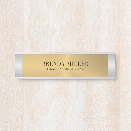 メタリックな金ゴールド背景の銀色の画像 サインプレート (正面)