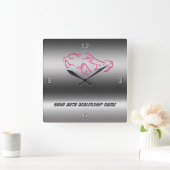 メタリッククラシックルックの様式化された赤い車 スクエア壁時計 (ホーム)