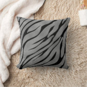 メタリックグレーゼブラパターン クッション (ブランケット)
