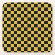 メタリックゴールドのスクエアパターンが施されたホワイト