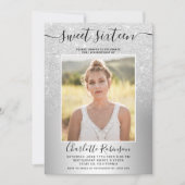 メタリックシルバーのグリッターオンブレ 3枚の写真 スイート16 招待状 (正面)