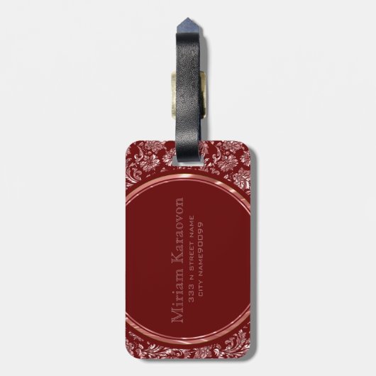 メタリックピンクダマスバーガンディ背景モノグラム ラゲッジタグ (裏面縦)