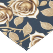 メタリック仕上げのゴールドローズ テーブルクロス (アングル)