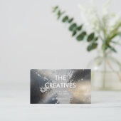 メタリック背景 | ブラシ仕上げ表現芸術的 名刺 (スタンド正面)