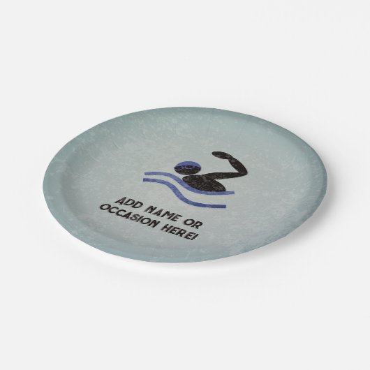 メタルルックのスイミングガイ男らしパーティーテーマ ペーパープレート (アングル)