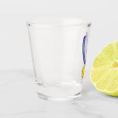 メダルを取った ショットグラス (左)