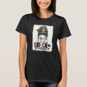 メッシおもしろいーBun Loud & 誇りを持った Soccer Mom母D Tシャツ