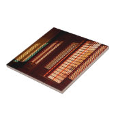 メッシュ窓の開口部を通るライト タイル (側面)