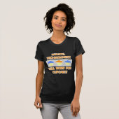 メッド・テクノロジスト…カップケーキを食べるのに役立つ Tシャツ (正面フル)