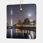 メディア・ハーバー・デュッセルドルフ(ラベル) セラミックオーナメント (左)