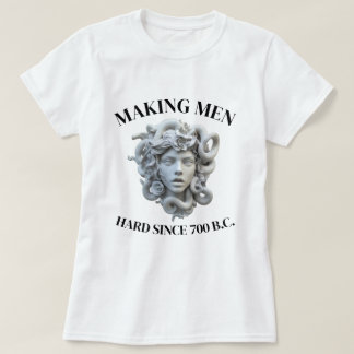 メデューサ、紀元前700年から男を惹きつける Tシャツ