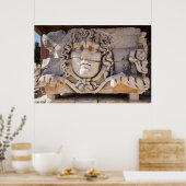 メドゥサの彫刻をギリシャの遺跡で ポスター (キッチン)