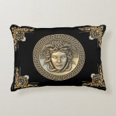 メドゥーサとギリシャ鍵金ゴールドオーブソンデザイナー アクセントクッション (正面)