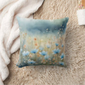 メドウドリームソフトブルーワイルドフラワーウォーター色 クッション (ブランケット)