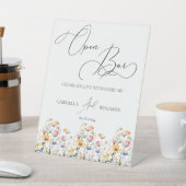 メドウワイルドフラワーオープンバー結婚ズテーブルトップ 台座サイン (インサイチュ)