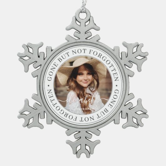 メモリアルは消えた忘れがシックな写真でエレガントはない スノーフレークピューターオーナメント (正面)