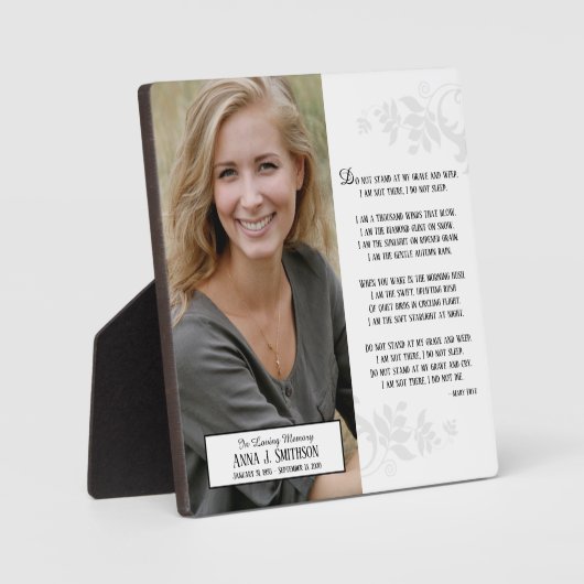 メモリアルは私の墓と泣き広場に立ってはいけない フォトプラーク (正面)