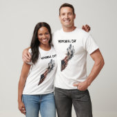 メモリアルデイ アメリカ国旗デザイン Tシャツ (ユニセックス)