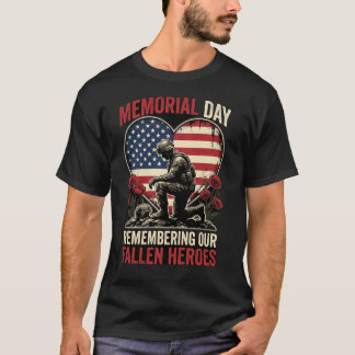メモリアルデイ 戦士の祈り ハート型の旗の思い出 Tシャツ