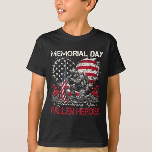 メモリアルデイ 殉死した英雄たちを偲ぶ フラッグ Tシャツ (正面)