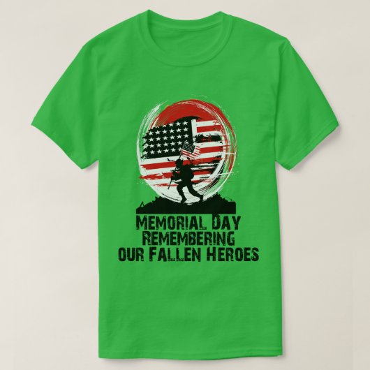 メモリアルデー私たちのヒーローを思い出落ちたす Tシャツ (デザイン正面)