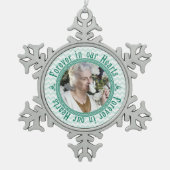 メモリアルフォトクリスマスケルト結び目模様ティール（緑がかった色） スノーフレークピューターオーナメント (正面)