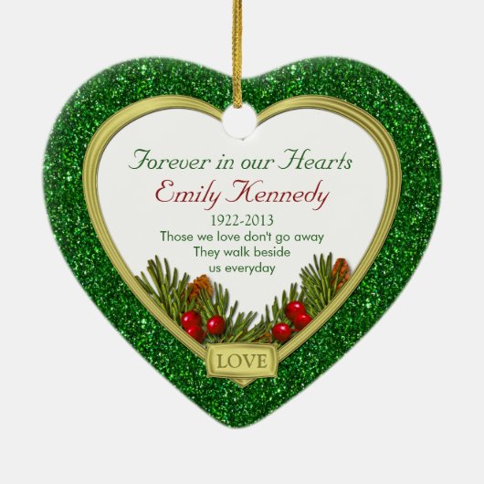 メモリアル写真パイン枝の果実グリーンクリスマス セラミックオーナメント (裏面)