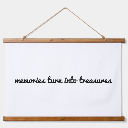 メモリーズウッドトップウォールタペストリー 吊り下げ型タペストリー (正面)