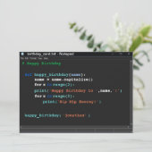 メモ帳コンピュータープログラマのダークモード誕生日 カード (スタンド正面)