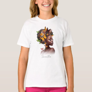 メラニン魔法:アフロヘアとカラフル蝶 Tシャツ