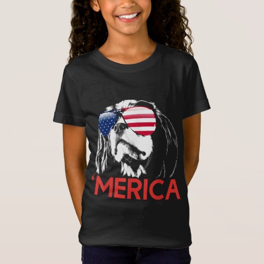 メリカカバリエールキングチャールズスパニエル犬米国国旗 Tシャツ (正面)