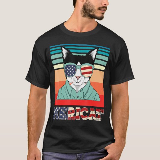 メリカット7月4日インディペンデンスデイ猫アメリカ国旗 Tシャツ (正面)