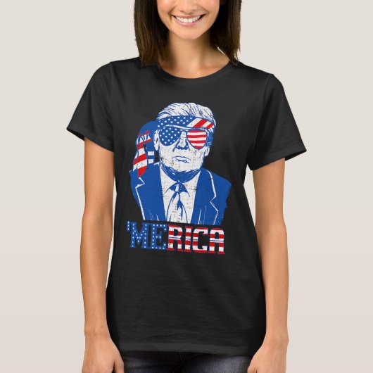 メリカトランプ7月の幸せ4日トランプ米国旗 Tシャツ (正面)