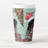 メリーお!ロットワイラーサンタハットクリスマスギフト カフェラテマグ (正面)