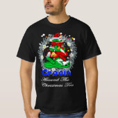 メリーのまわりにクリスマスの木をクロシン Tシャツ (正面)