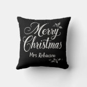 メリーエレガントクリスマス名前をカスタムするホリーベリー クッション (裏面)