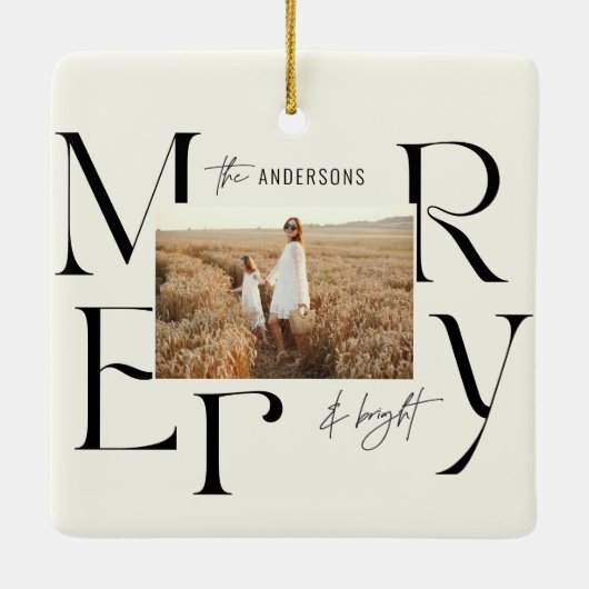 メリーエレガントモダンクリスマス写真タイポグラフィ セラミックオーナメント (裏面)