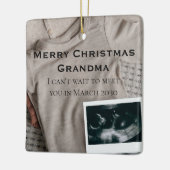 メリークリスマスおばあちゃん男の子の妊娠発表 セラミックオーナメント (左)