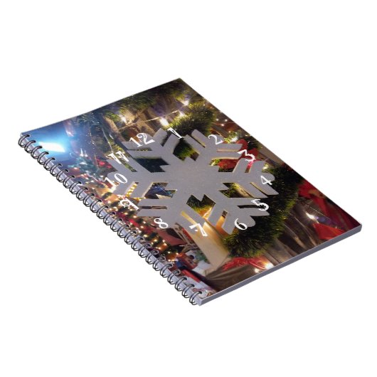 メリークリスマスとハッピーな新年のスノーフレーク・アート ノートブック (右側)