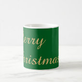 メリークリスマスと飾り玉の緑の背景 コーヒーマグカップ (中央)