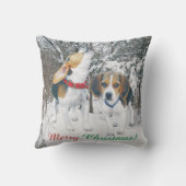 メリークリスマスのビーグル犬の子犬のSnowyの森 クッション (裏面)